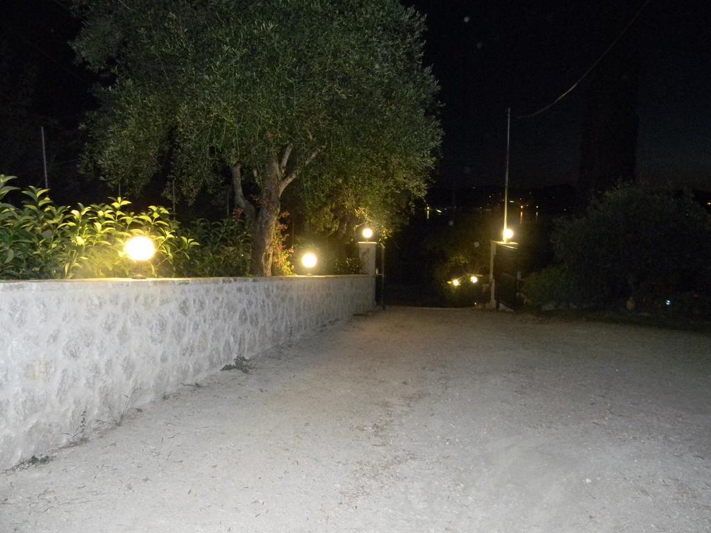 Villa Efterpi Kontokali Exterior photo