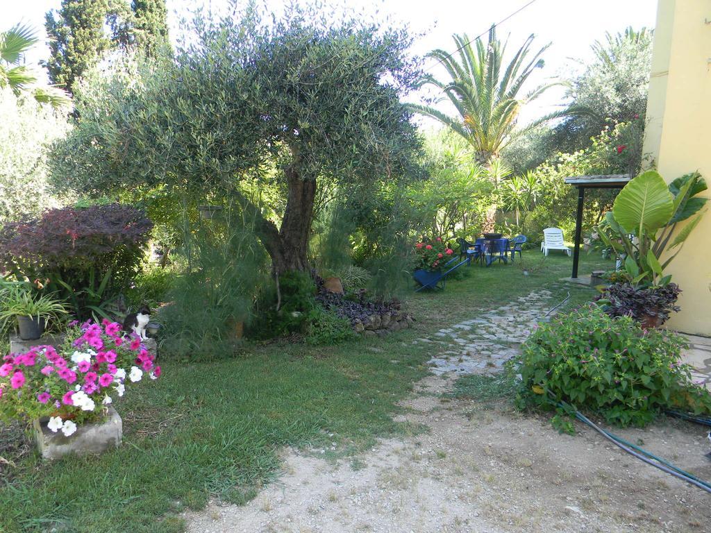 Villa Efterpi Kontokali Exterior photo
